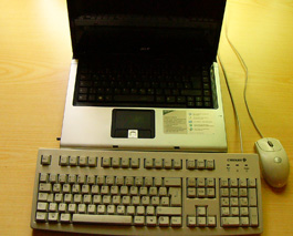 Laptops nur mit externer Tastatur und Maus betreiben 